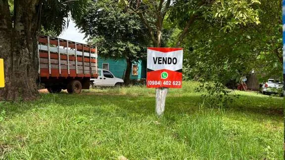 Vendo terreno 20 x 40 metros a una cuadra de calle 2 !!