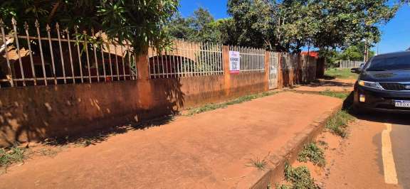 Terreno 20 x 60 mts. En calle 2
