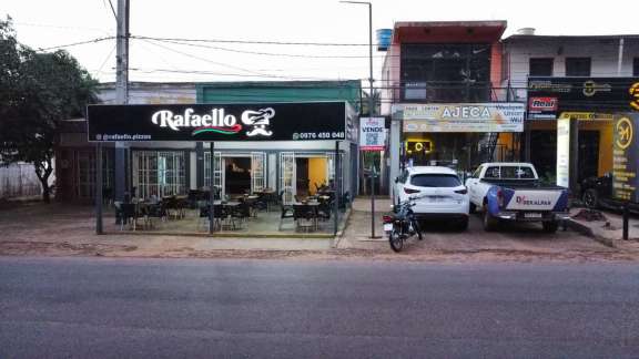 Vendo Local comercial en el corazón de Campo 9!