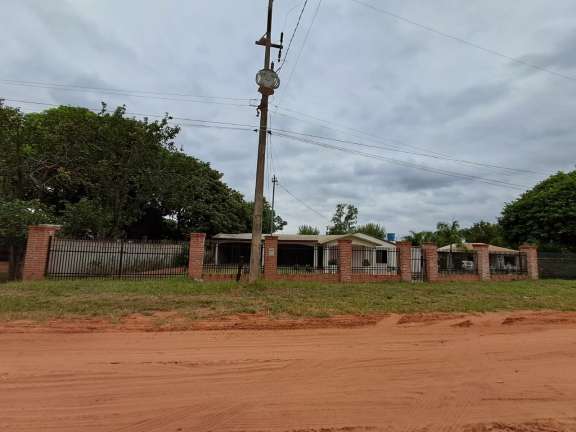 Vendo hermosa casa en San Antonio / Chacoʼi